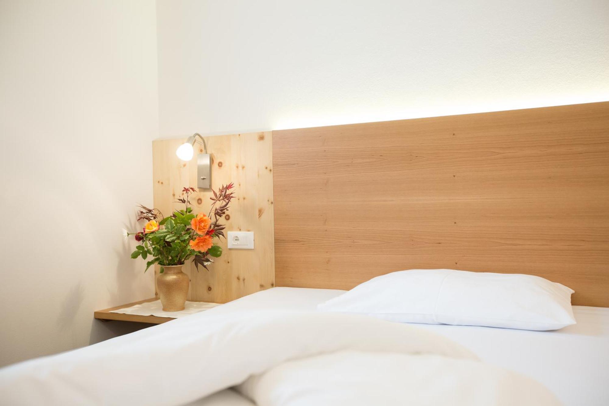 Hotel Appartement Inge 티롤로 외부 사진