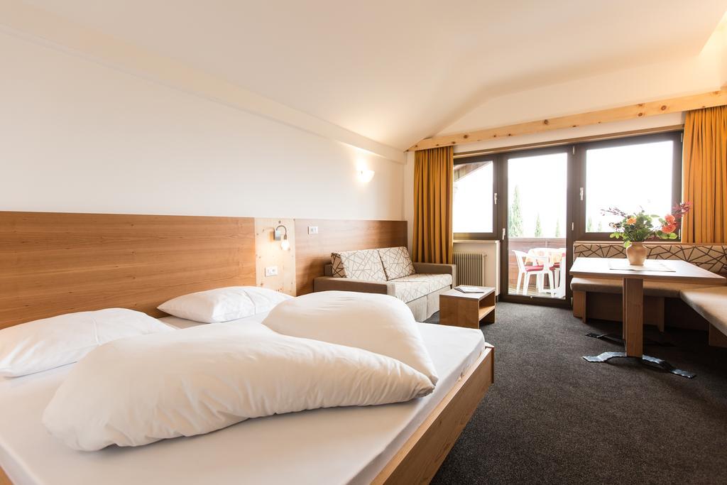 Hotel Appartement Inge 티롤로 외부 사진