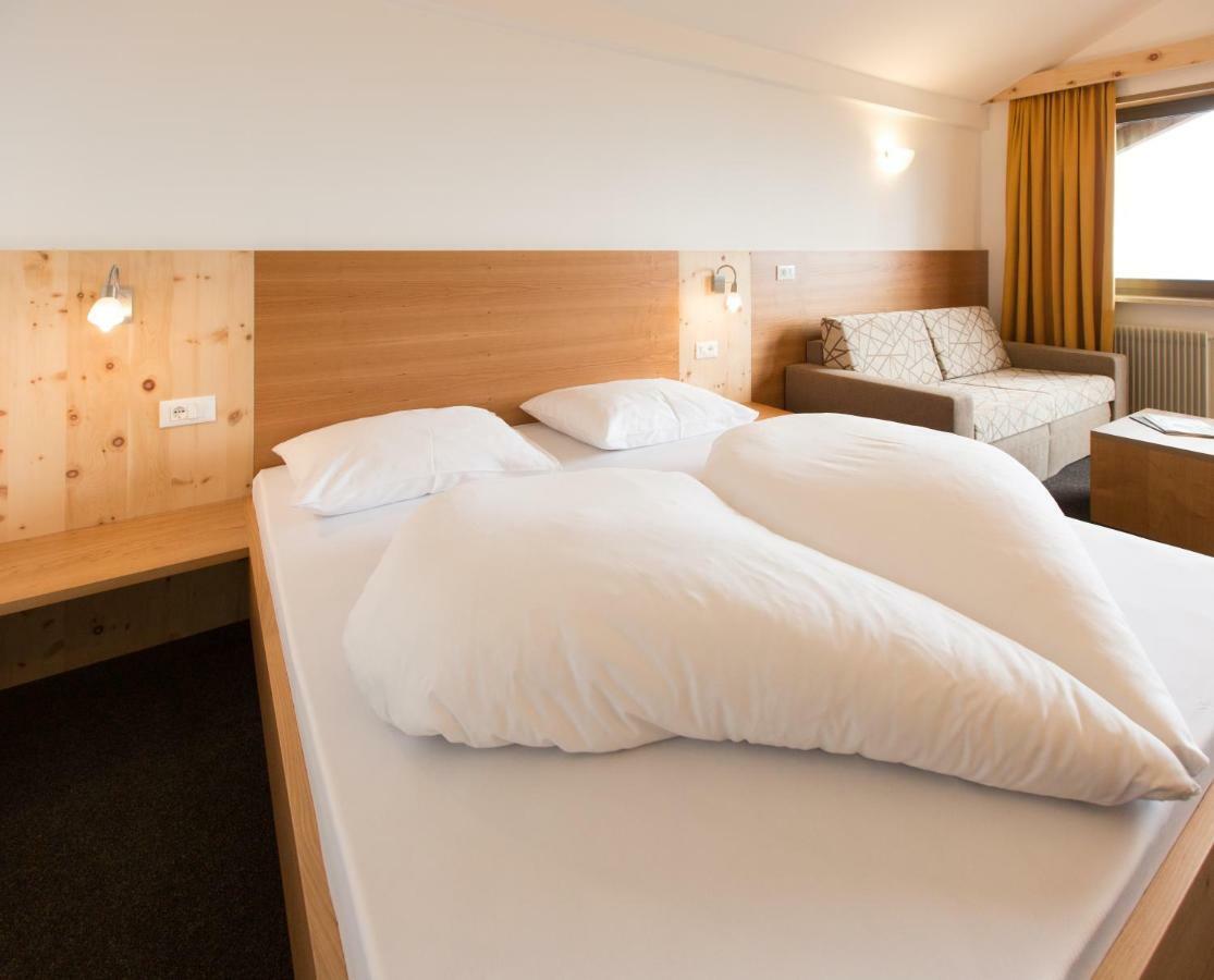 Hotel Appartement Inge 티롤로 외부 사진